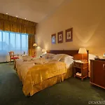 Ea Rokoko Hotel 4*