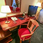 Ea Rokoko Otel Prag