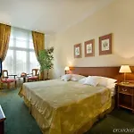 Ea Rokoko Otel 4*