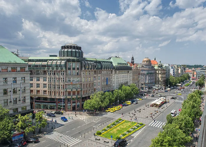 Hotell Ea Rokoko 4*