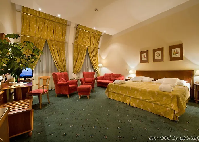 Ea Rokoko Hotel 4*